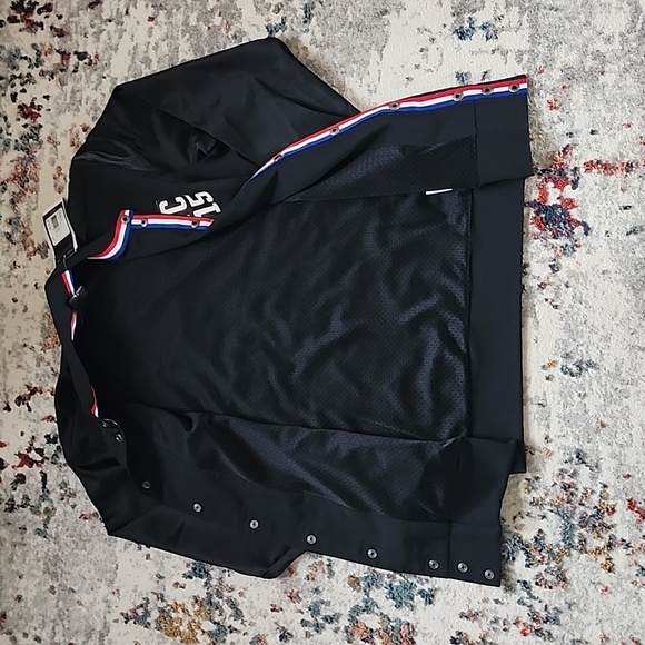 Adidas jacket - Picture 6 of 7